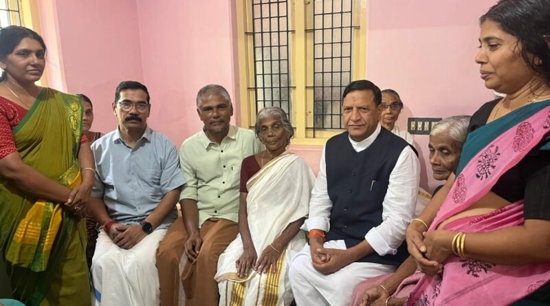 bindal-visits-keral-palghat