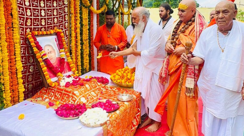 up-mathura-shankracharya-swami-niranjandev-tirth-p