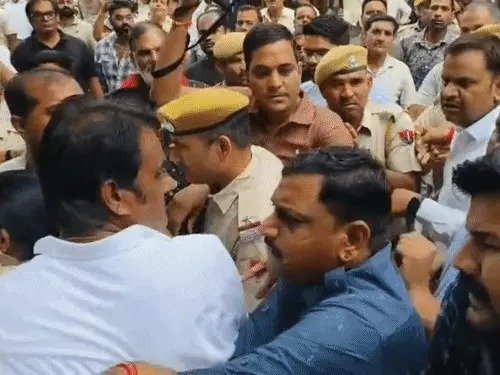 congress-and-bjp-workers-clash