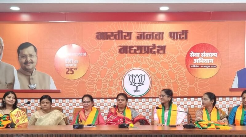 mahila-morcha-roop-kumari-chaudhary-needy-families