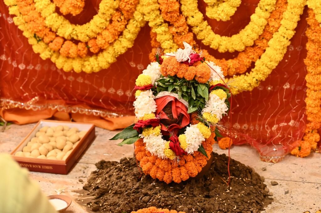 up-vns-shardiy-navratra-darsha