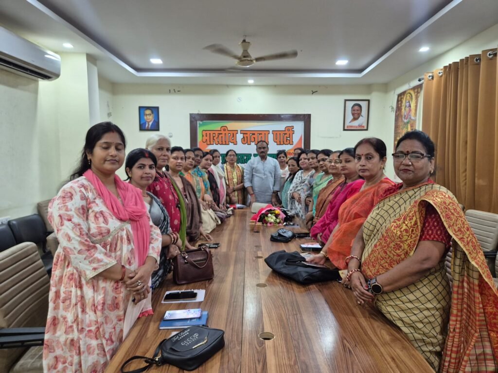 up-prayagraj-worship-and-dandiya