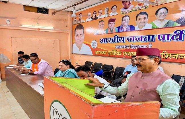 uk-bjp-booth-meeting