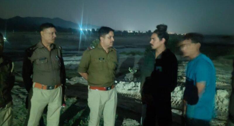 uk-vehicle-swept-in-ganga