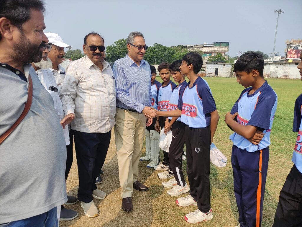 up-prayagraj-rail-gaon-club