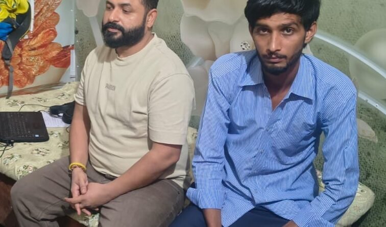 acb-arrests-broker-taking-rs-35000-bribe-nadbai