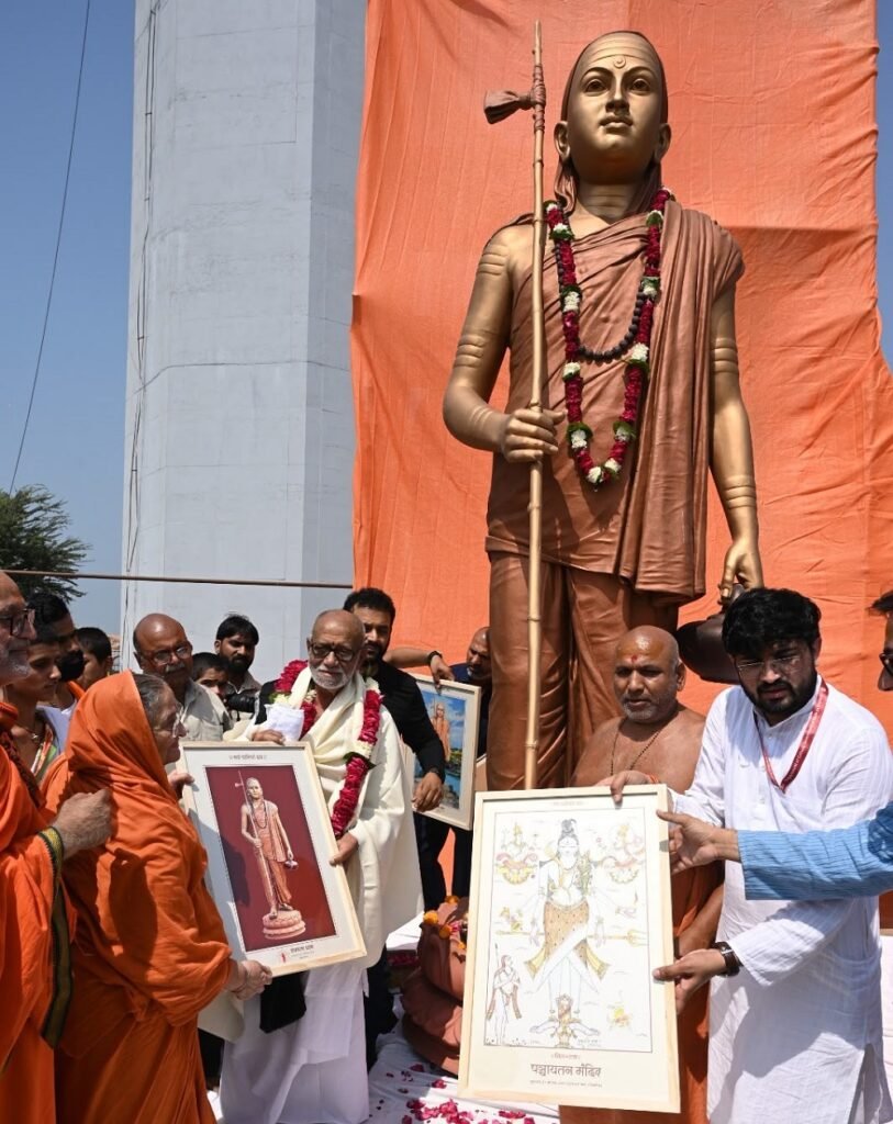 mp-khandwa-murari-bapu-visited-ekatma-dham-omkares